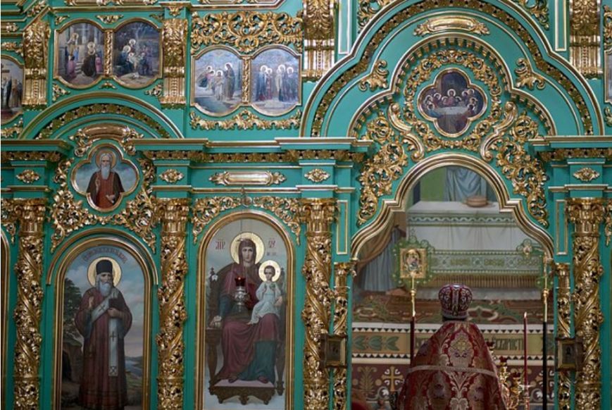 Ein Bild, das Bildschirm, Kunst, Heiligtümer, Schrein enthält.
Automatisch generierte Beschreibung